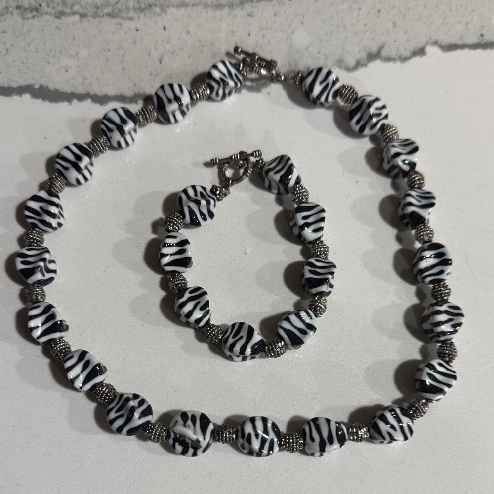 Zebra Print Necklace and Bracelet Set
